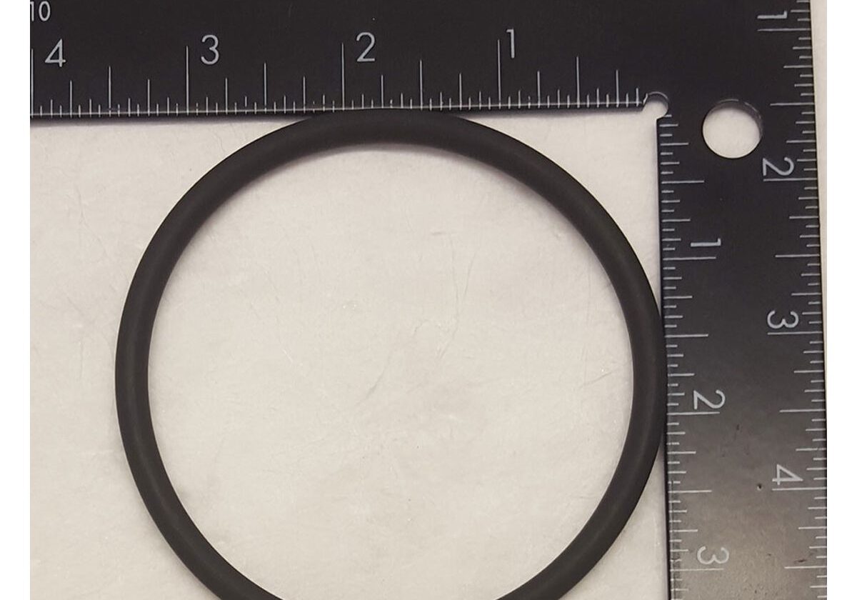 Black O-ring with measuring rulers.