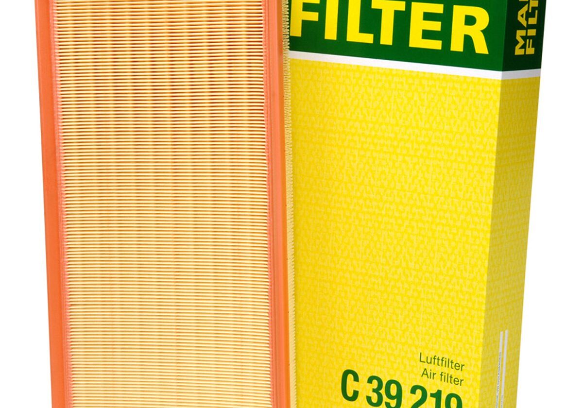 MANN air filter with packaging box.