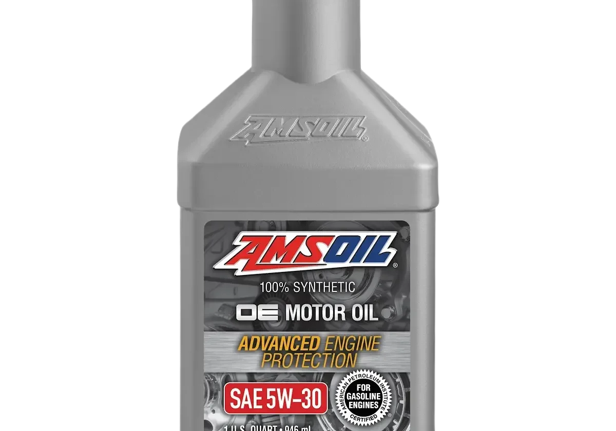 AMSOIL motor oil bottle, SAE 5W-30.