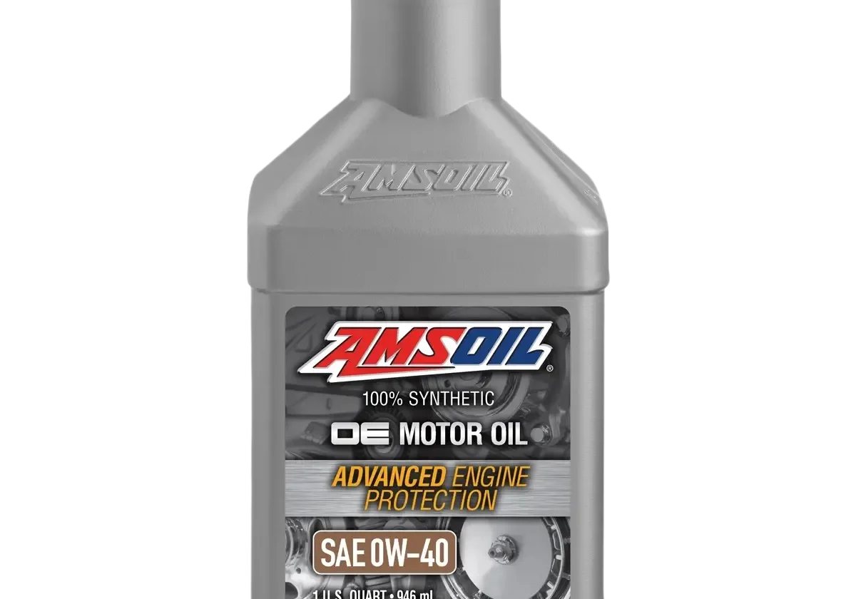 Synthetic motor oil bottle, AMSOIL 0W-40.