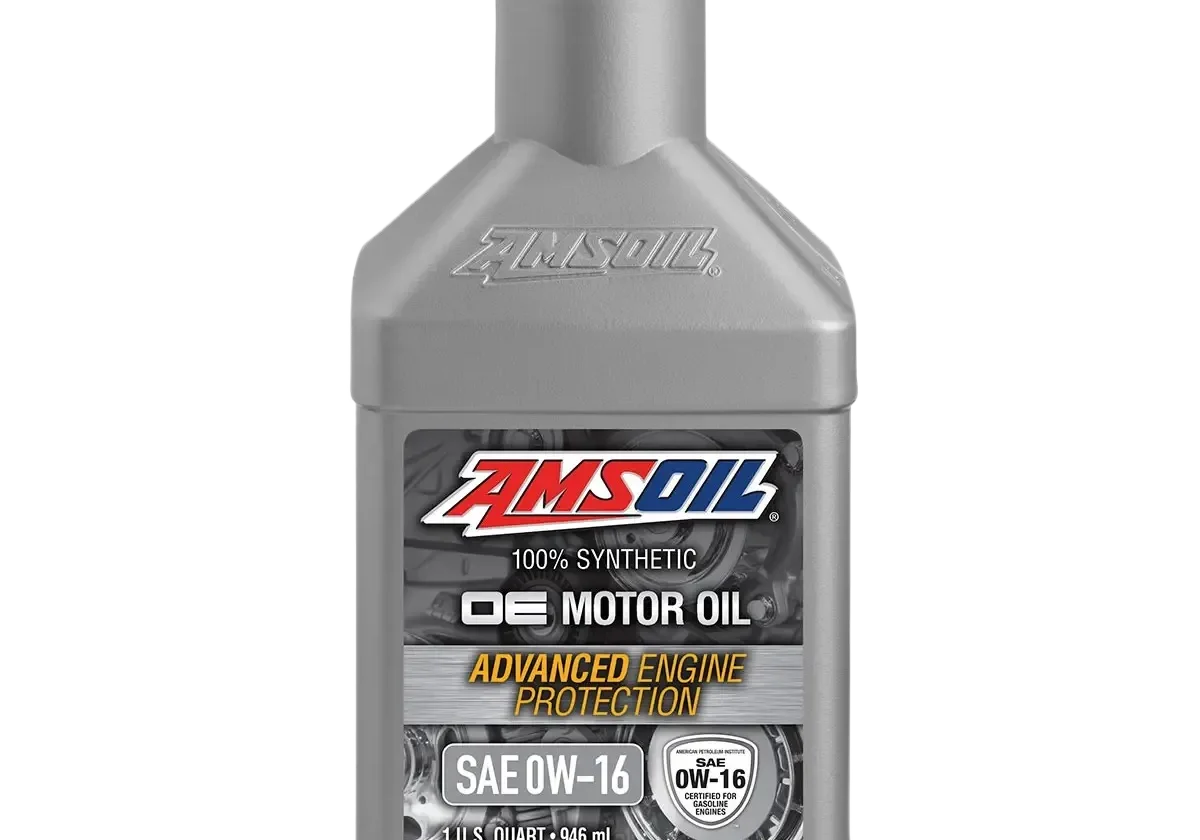 Amsoil motor oil bottle, advanced engine protection.